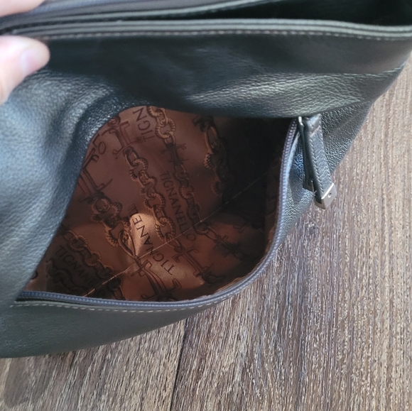 Tignanello Silver 100% Leather Crossbody Bag - Picture 11 of 13